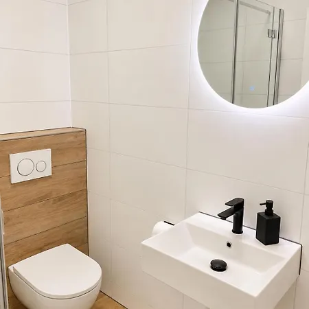 Guest house Eigenes Badezimmer I Fruehstueckskueche I Balkon